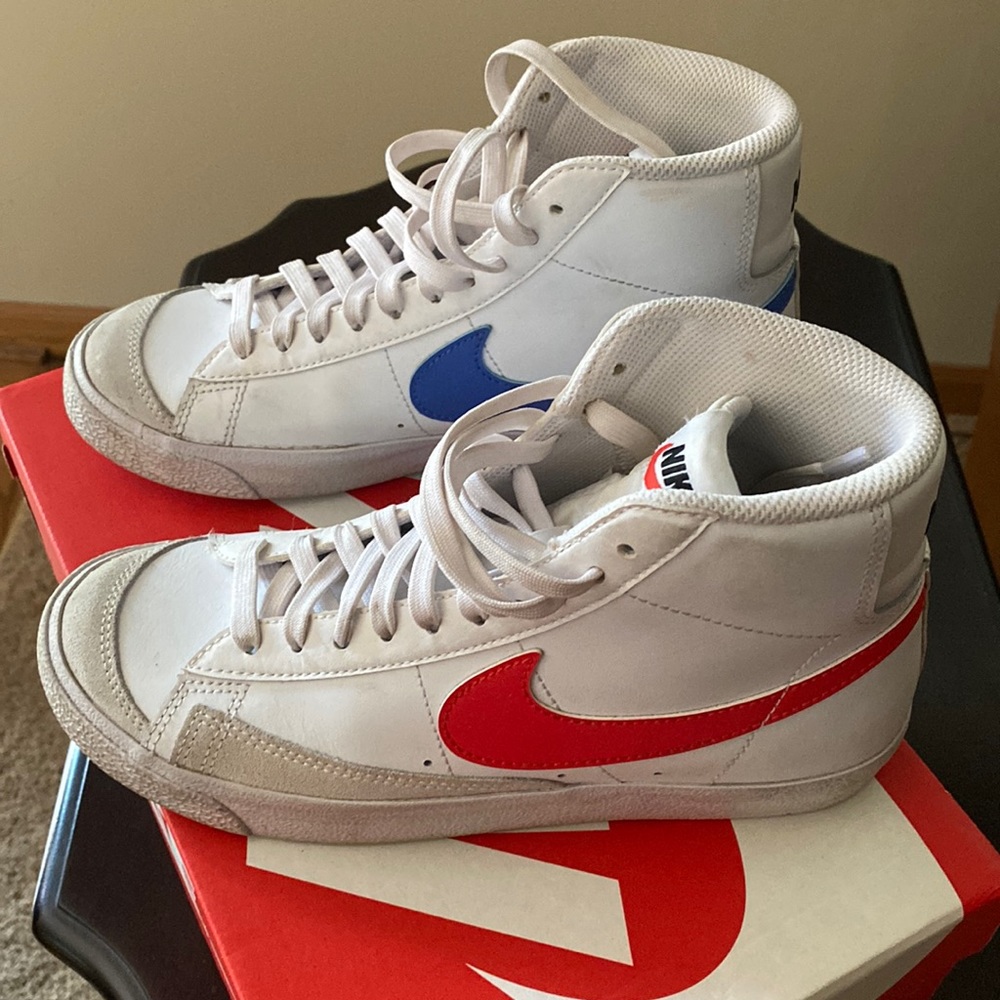 Gently used Nike Blazer 5.5Y